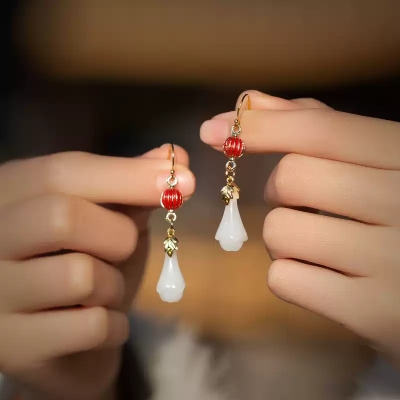 Ethnic Style Earrings, High-End Long Retro Dangle Earrings, New Chinese Vintage Qipao Ear Accessories for Women.