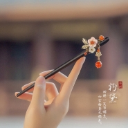 Ancient Chinese Style Red Agate beads Elegant Hair Stick for Women Girls Classical Wooden Hairpin Chinese Hair Accessories Jewelry